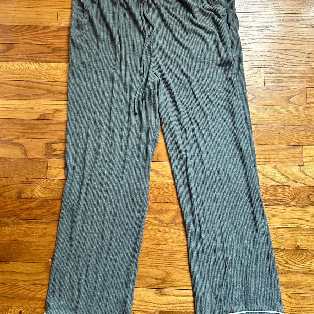 Auden Women's Grey Sleepwear Set - Picture 3 of 5